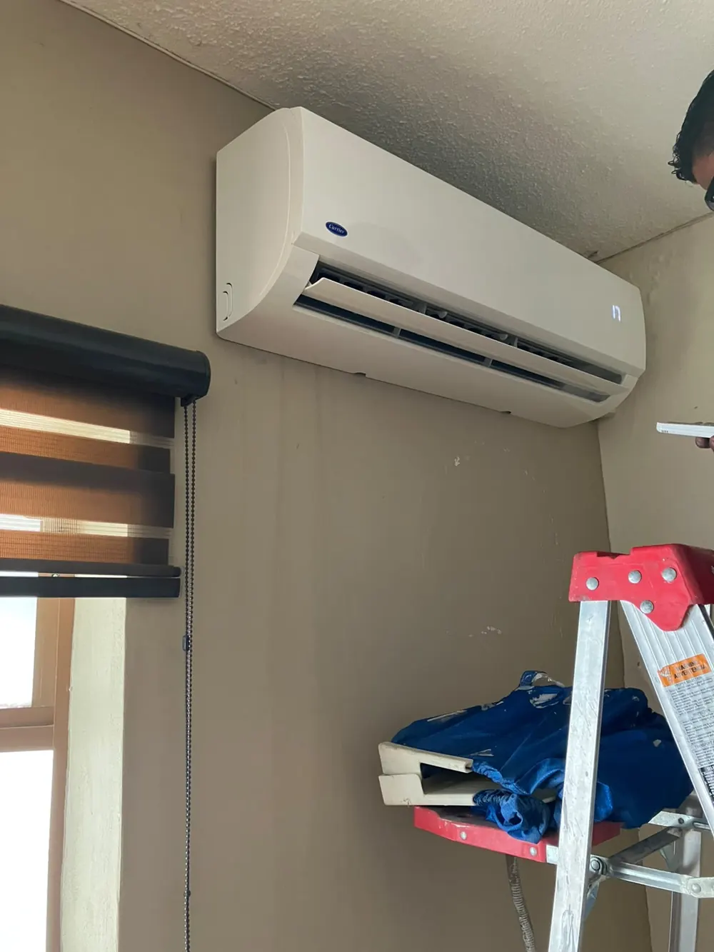 Instalación residencial de aire acondicionado Carrier